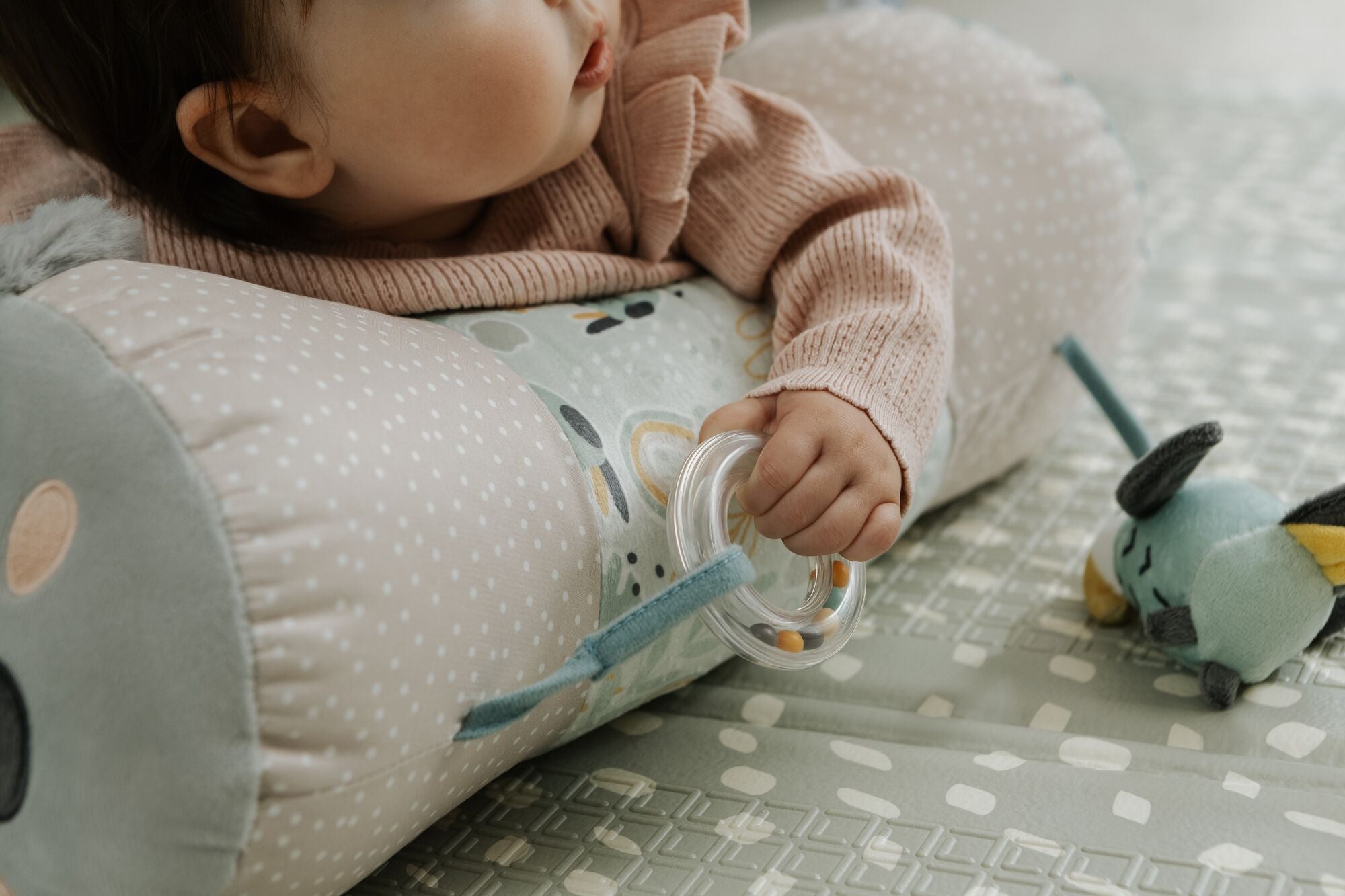 Aventure Animale - Coussin Interactif Moelleux pour le Tummy Time