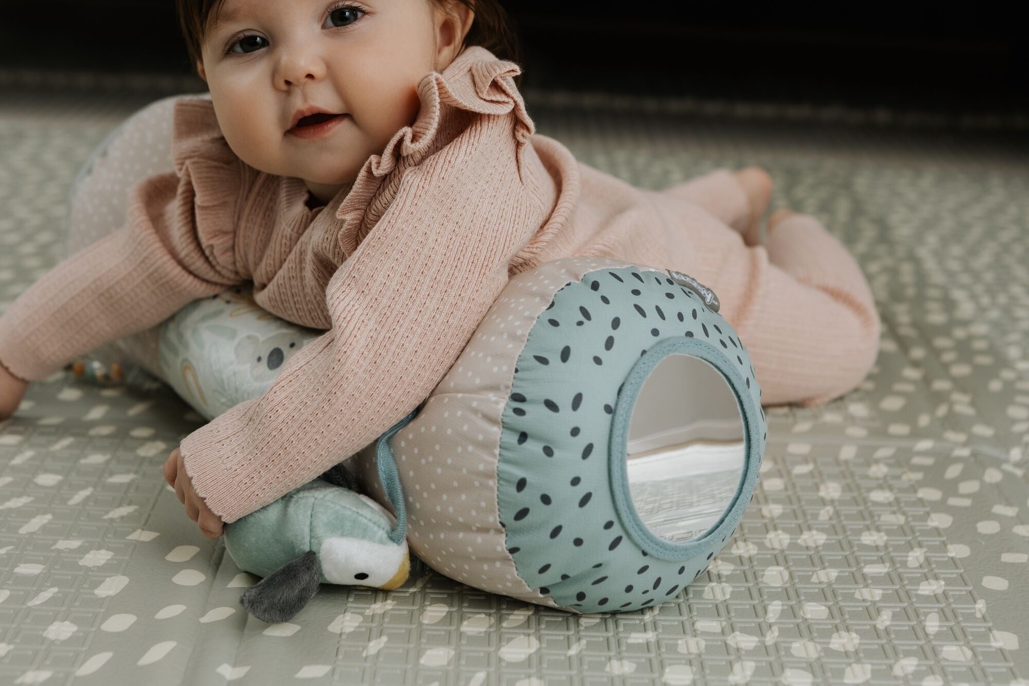 Aventure Animale - Coussin Interactif Moelleux pour le Tummy Time