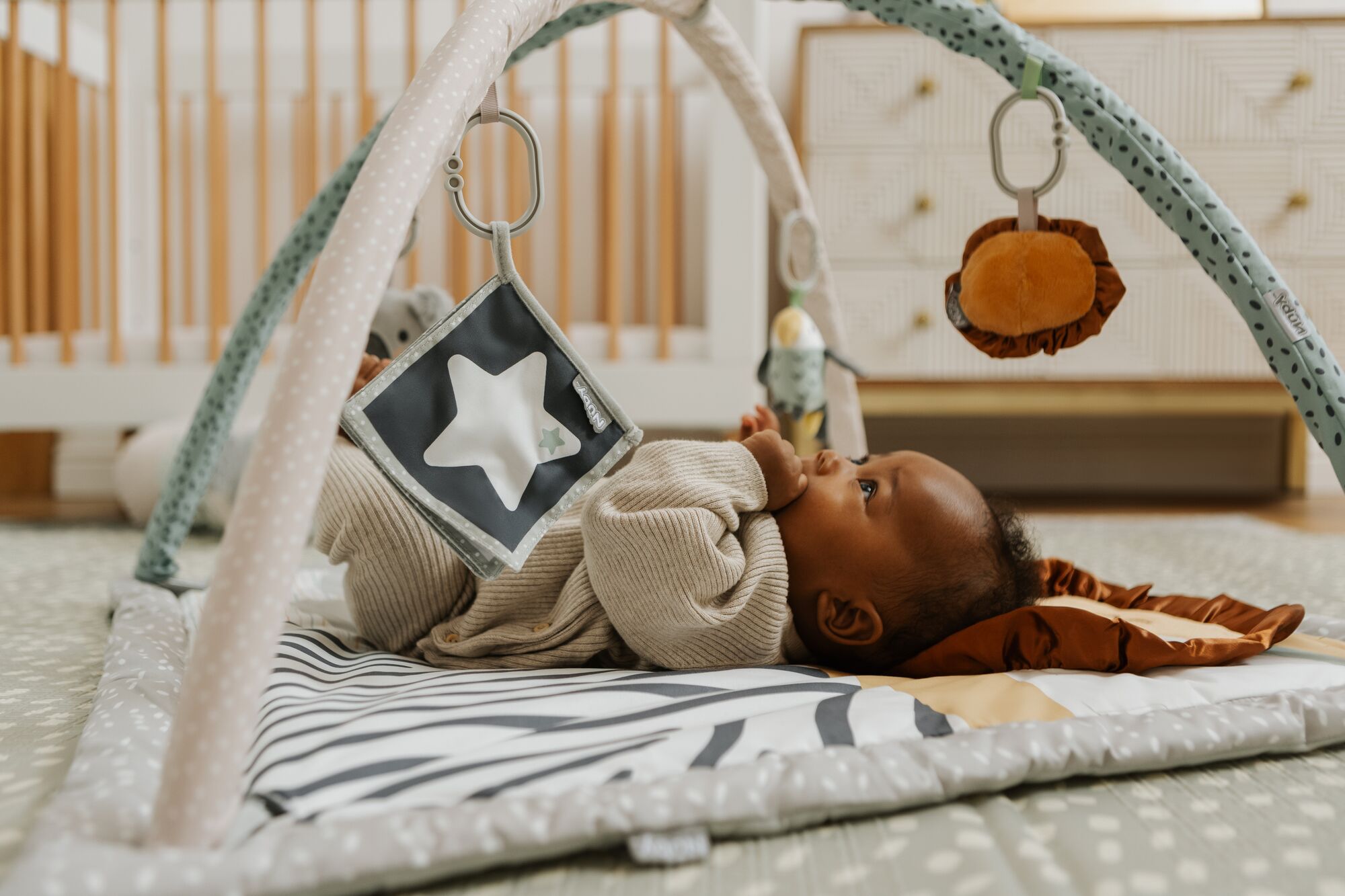 [Sélection] Aventure Animale - Tapis d’Activités avec Jouets Sensoriels et Base Rembourrée